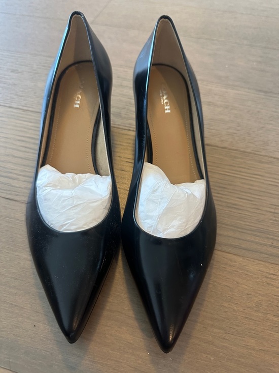 Coach Shoes - Coach Black Pointed-Toe Leather Pumps